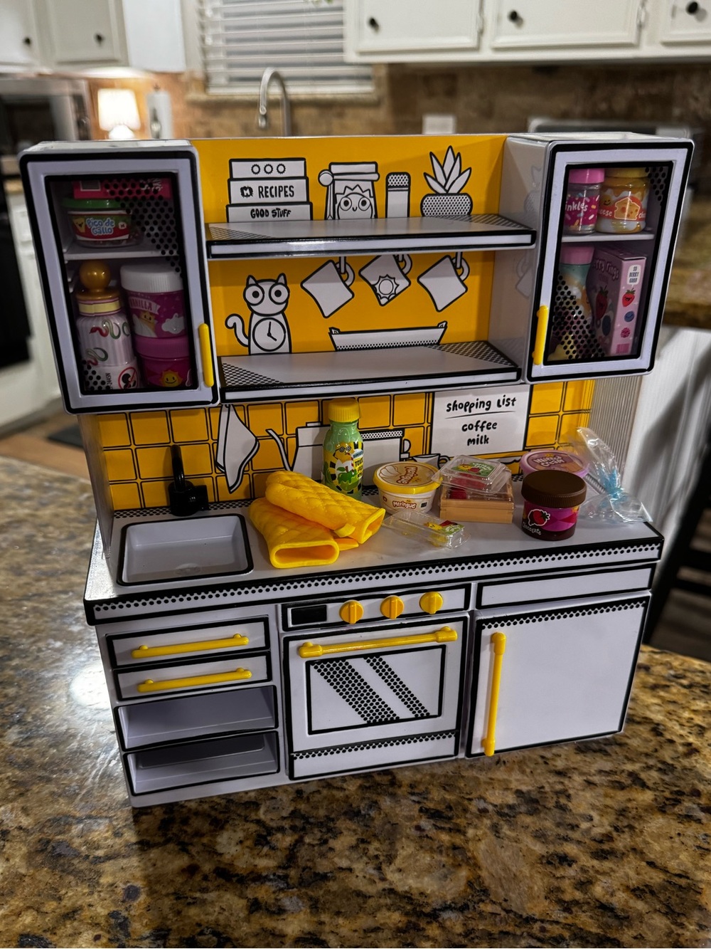 Mini Brands Kitchen & Supplies